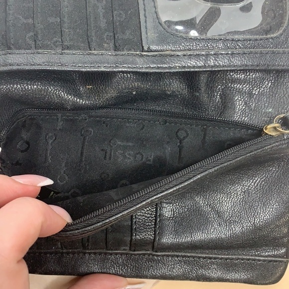 Fossil Emory Clutch in black / gold - Picture 5 of 9